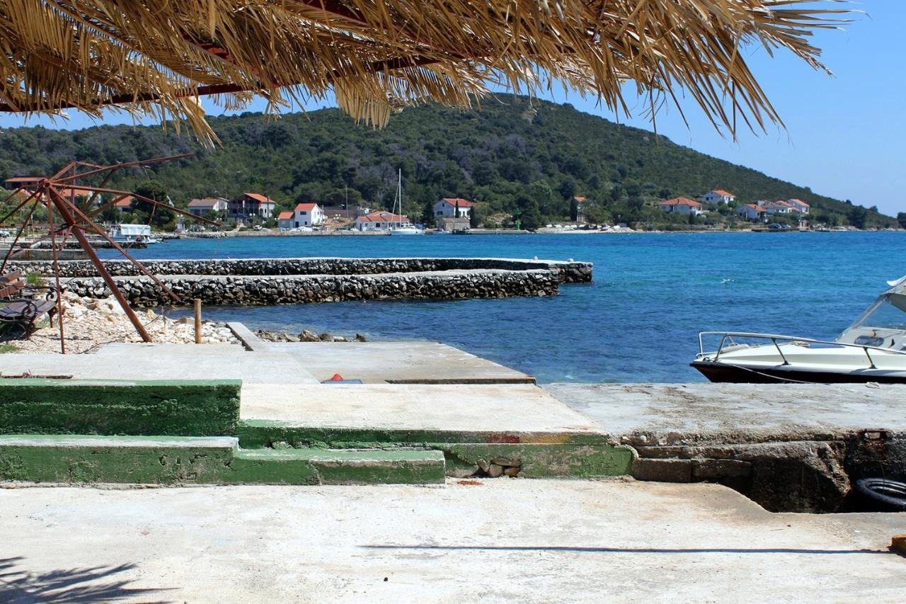 Apartments By The Sea Brgulje, Molat - 6241 Εξωτερικό φωτογραφία